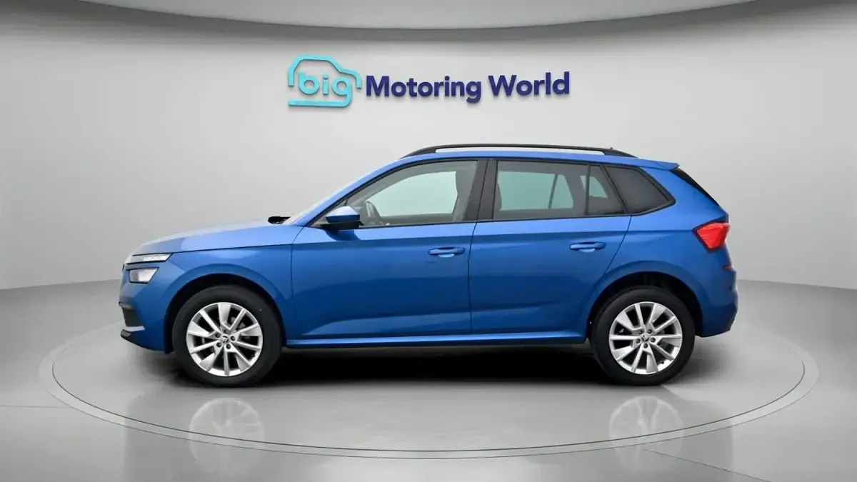 Used Skoda Kamiq SE Drive 110 HP (80 kW) 2023 Blue SUV