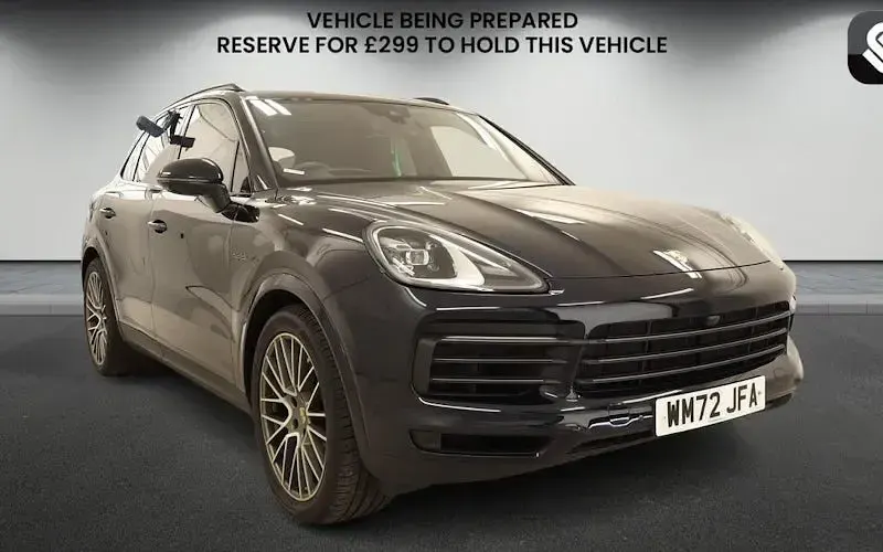 Used Porsche Cayenne Platinum Edition 462 HP (339 kW) 2022 SUV