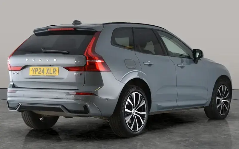 Used Volvo XC60 Plus 250 HP (183 kW) 2024 Grey SUV