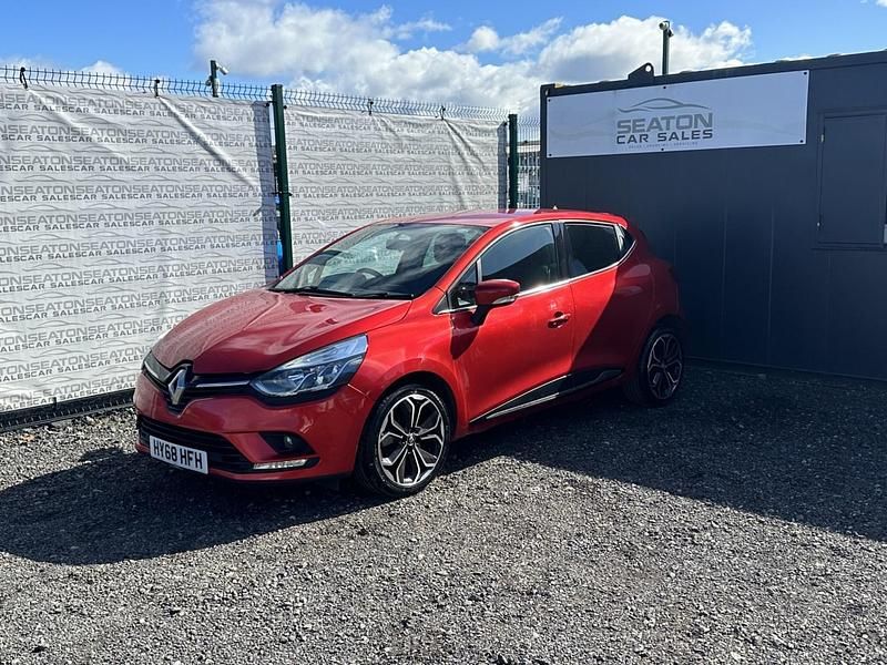 Used Renault Clio IV Iconic 90 HP (66 kW) 2018 Red Hatchback