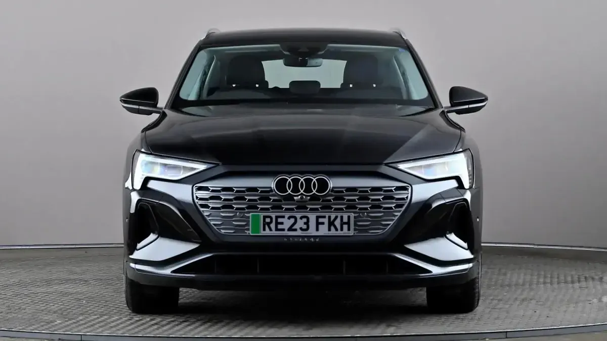 Begagnad Audi Q8 Sport 340 HK (250 kW) 2023 Svart SUV