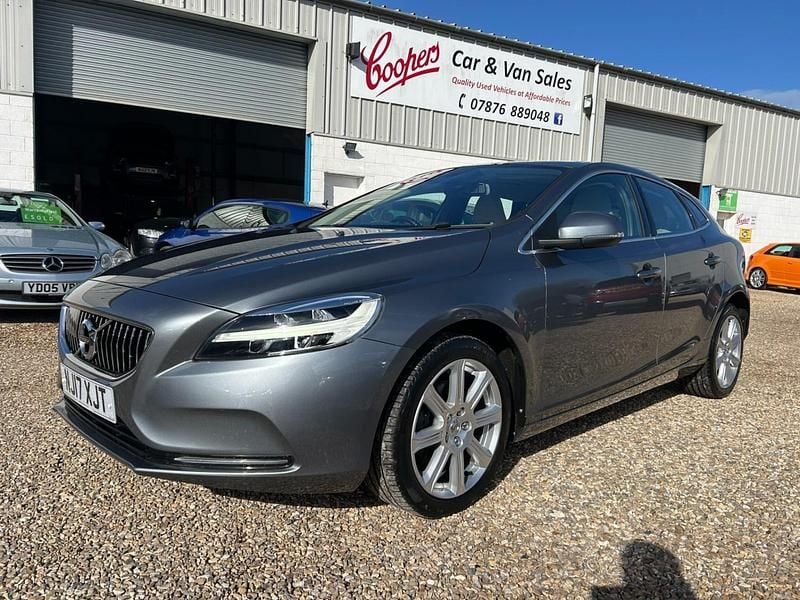 Used Volvo V40 Inscription 122 HP (89 kW) 2017 Grey Hatchback
