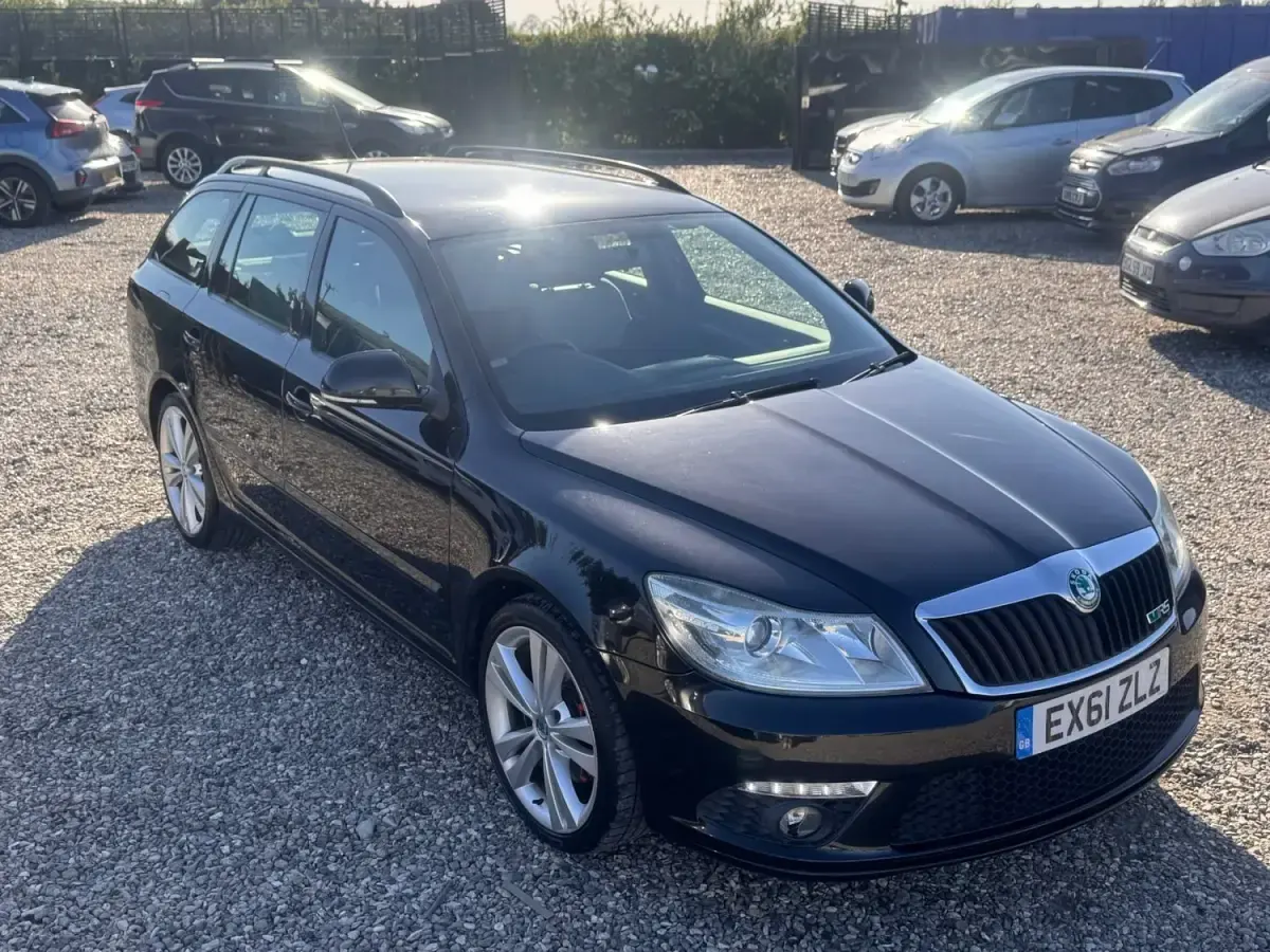 Begagnad Skoda Octavia vRS 200 HK (147 kW) 2011 Svart Kombi