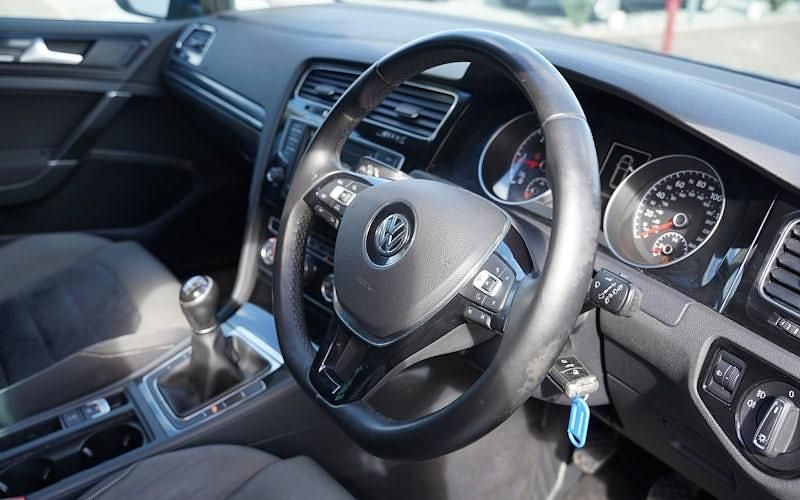 Used VW Golf VII GT 150 HP (110 kW) 2015 Blue Estate