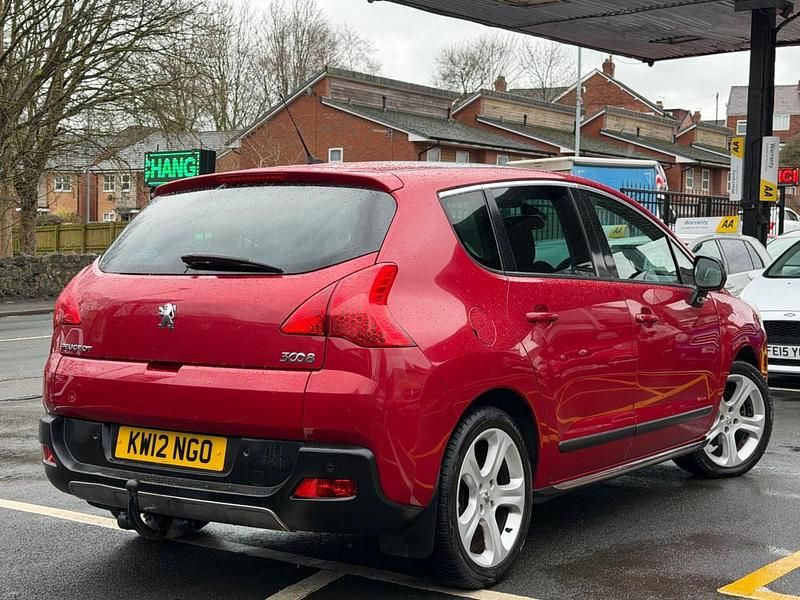 Used Peugeot 3008 Allure 2012 Red Hatchback