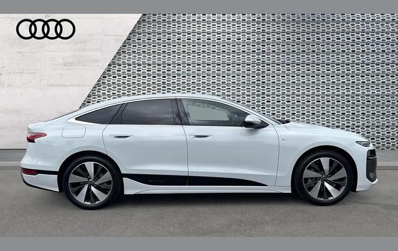 Nuevo Audi A6 e-tron S-Line 210 kW (286 CV) 2026 Blanco Utilitario