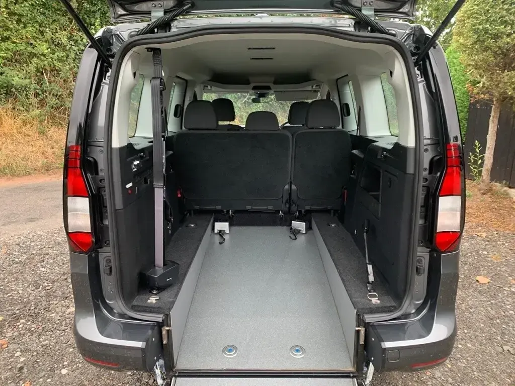 Used VW Caddy Maxi 122 HP (89 kW) 2022 Grey MPV