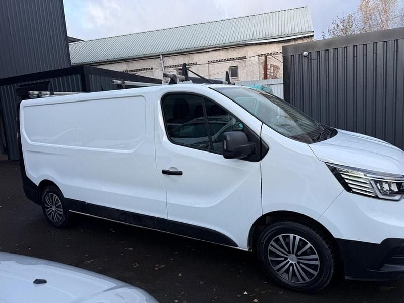 Używany Renault Trafic Business 2022 Biały Minivan