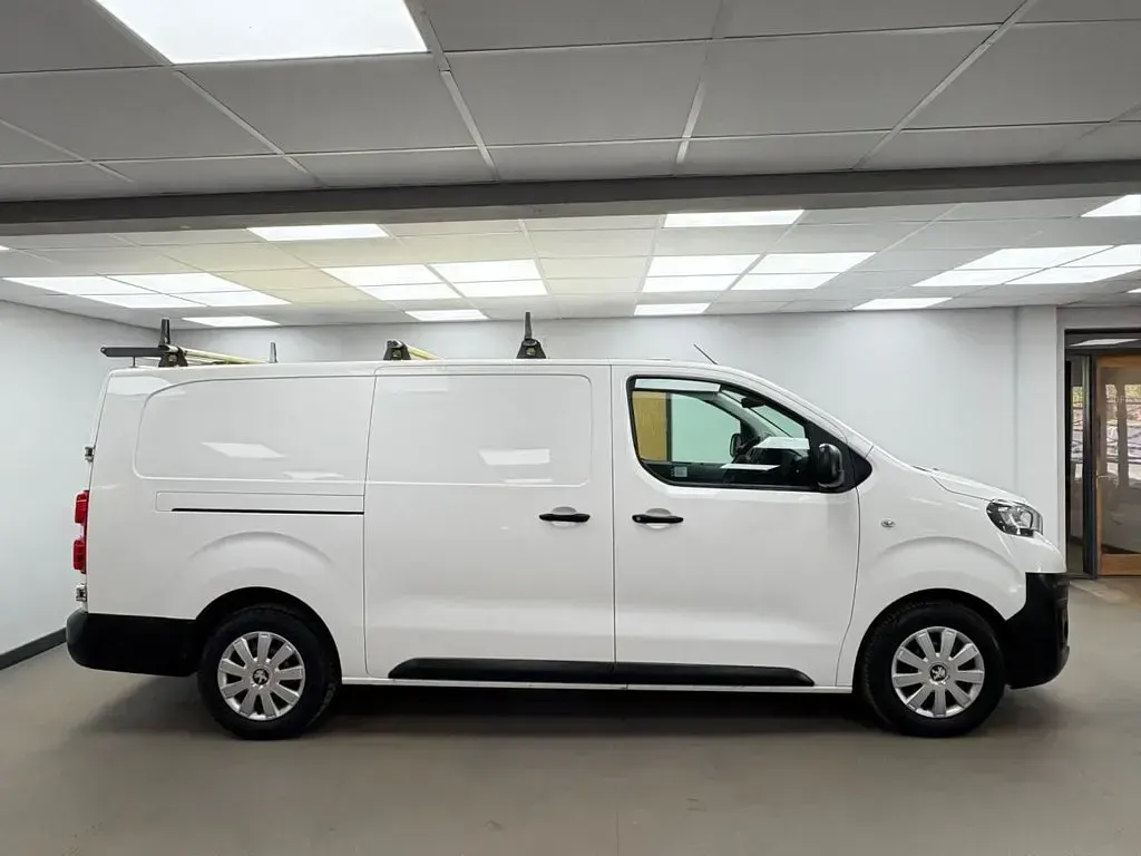Used Peugeot Expert 2019 White Van
