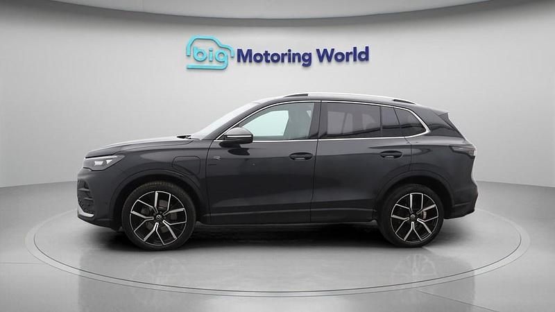 Used VW Tiguan R-line 204 HP (150 kW) 2025 Grey SUV