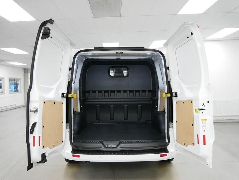 Used Ford Transit Custom Sport 185 HP (136 kW) 2020 White Estate