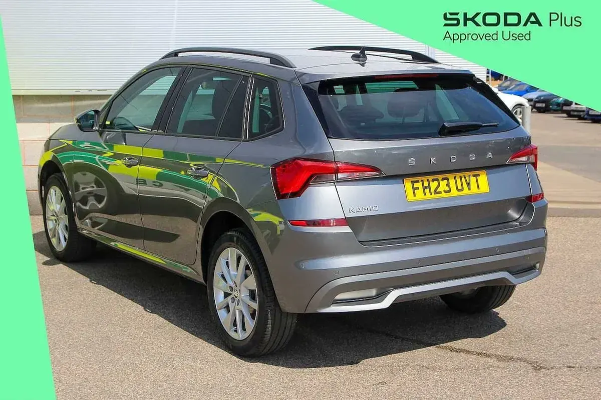 Used Skoda Kamiq SE Drive 94 HP (69 kW) 2023 Graphite grey metallic SUV