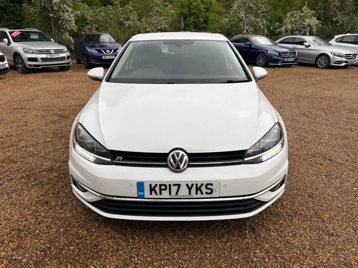 Second-hand VW Golf VII GT 150 CP (110 kW) 2017 Alb Hatchback
