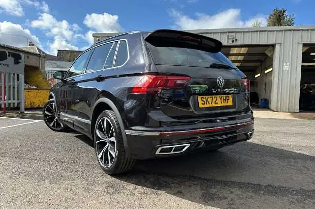 Käytetty VW Tiguan 190 HP (139 kW) 2022 Katumaasturi