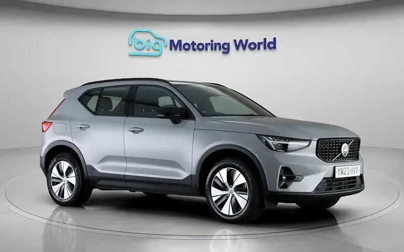Used Volvo XC40 Plus 211 HP (155 kW) 2023 Grey SUV