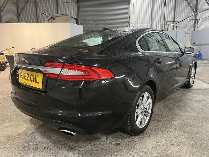 Used Jaguar XF Luxury 240 HP (176 kW) 2012 Black Sedan