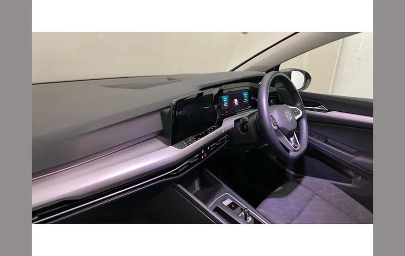 Used VW Golf VIII Life 150 HP (110 kW) 2023 Grey Hatchback