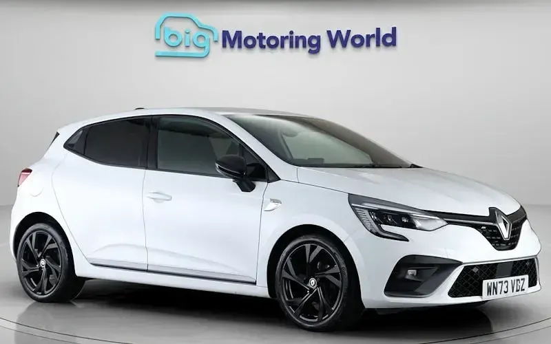 Used Renault Clio RS Line 90 HP (66 kW) 2023 Hatchback