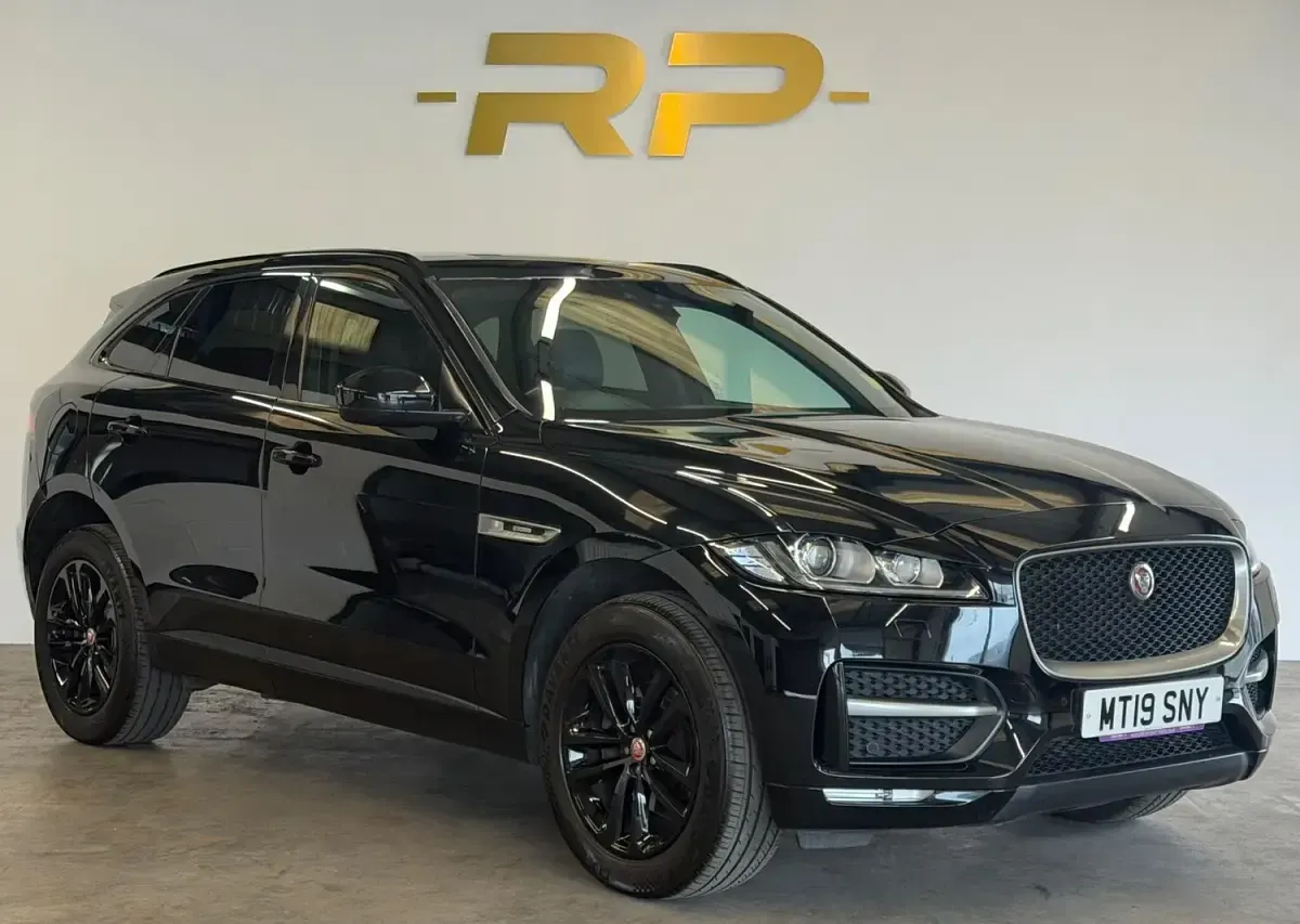 Used Jaguar F-Pace R-Sport 180 HP (132 kW) 2019 Black SUV