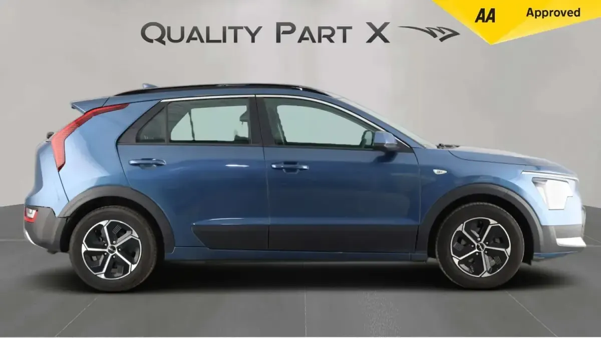 Used Kia Niro 139 HP (102 kW) 2023 Blue SUV