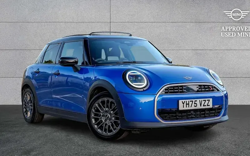 Used Mini Cooper Exclusive 150 kW (204 HP) 2026 Hatchback
