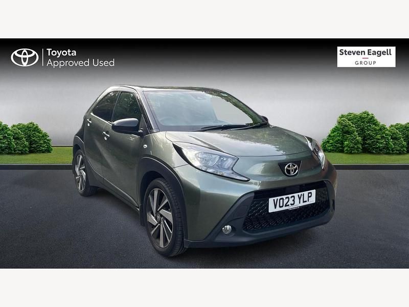 Green Used 2023 Toyota Aygo X SUV | £13,413 - Image 1/3