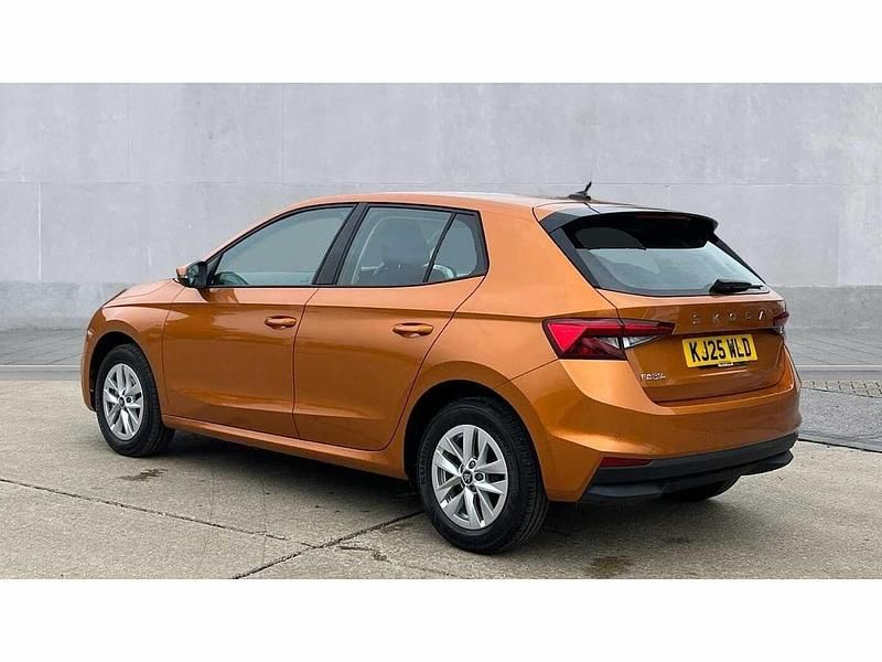 Used Skoda Fabia SE 95 HP (69 kW) 2025 Phoenix orange metallic Hatchback