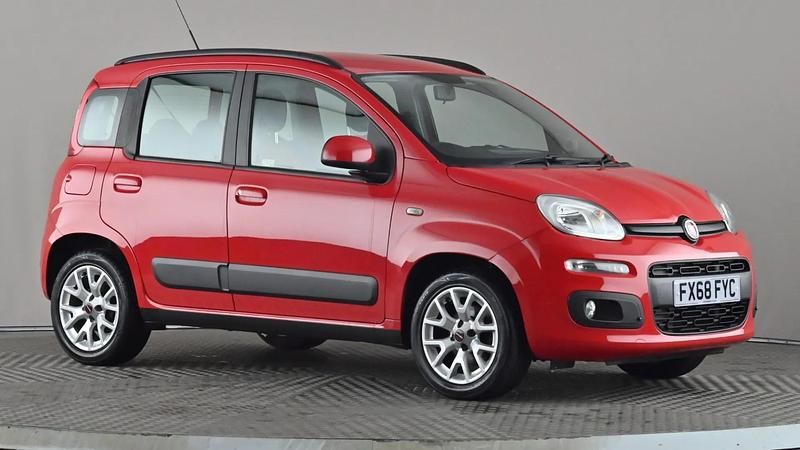Used Fiat Panda Lounge 69 HP (50 kW) 2018 Red Hatchback