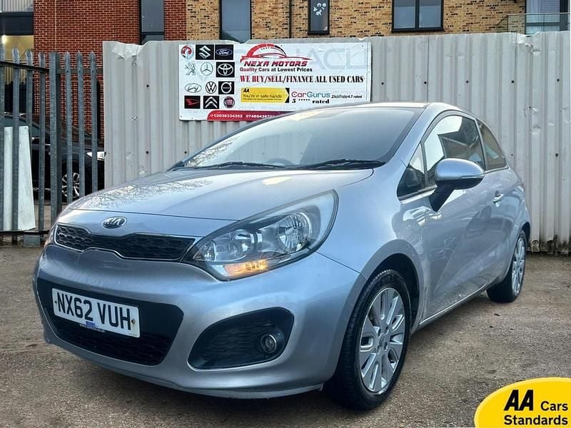 Used Kia Rio 84 HP (61 kW) 2012 Silver Hatchback
