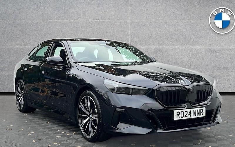 Used 2025 BMW 520 M Sport Sedan | £38,495 (Fair price) - Image 1/4