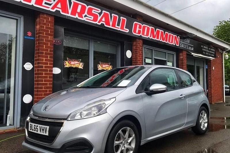 Silver Used 2016 Peugeot 208 Active Hatchback | £5,750 (Fair price) - Image 1/1