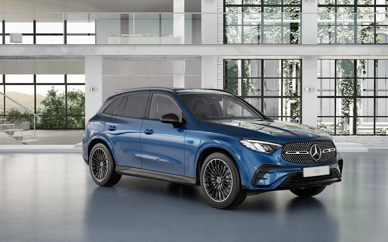 New 2025 Mercedes GLC300e Urban Estate | £58,435 (Fair price) - Image 1/3