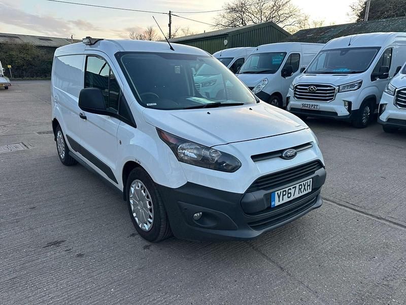 Used Ford Transit Connect 100 HP (73 kW) 2017 White MPV