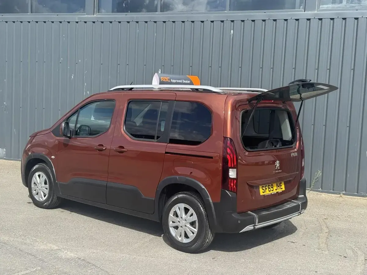 Used Peugeot Rifter Allure 2019 Bronze MPV