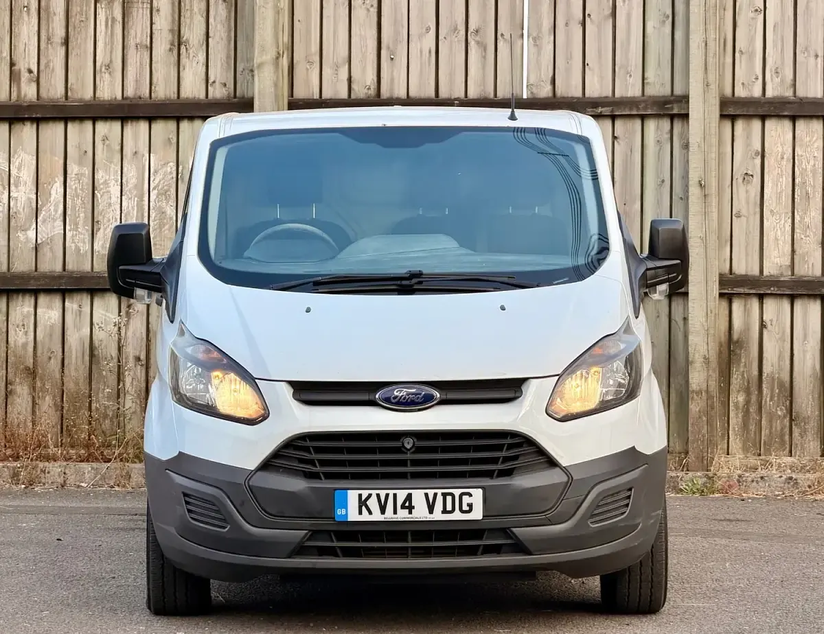 Used Ford Transit Custom 100 HP (73 kW) 2014 White Van