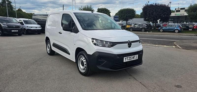 White New 2025 Citroën Berlingo Van | £16,495 (Good price) - Image 1/4