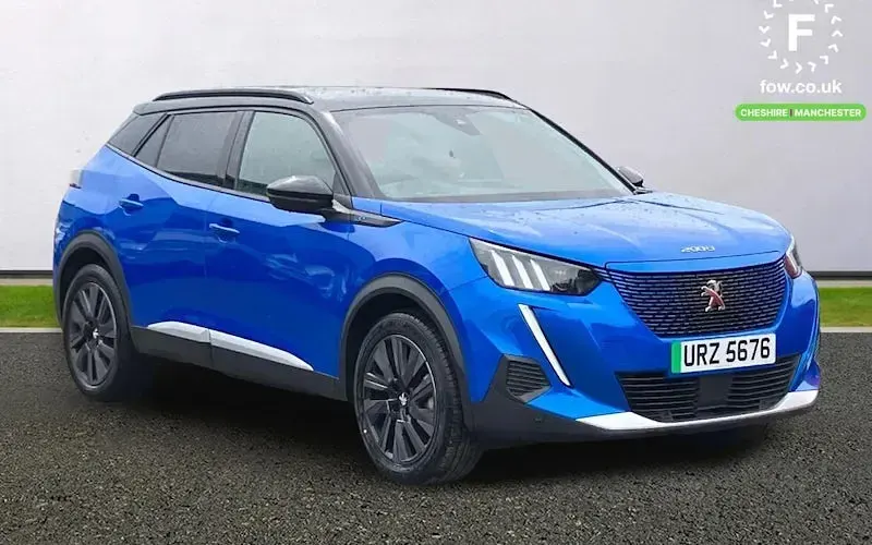Used Peugeot e-2008 Premium 100 kW (136 HP) 2023 SUV