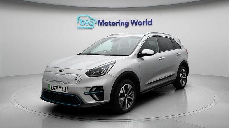 Used Kia e-Niro Plus 147 kW (201 HP) 2021 Silver SUV