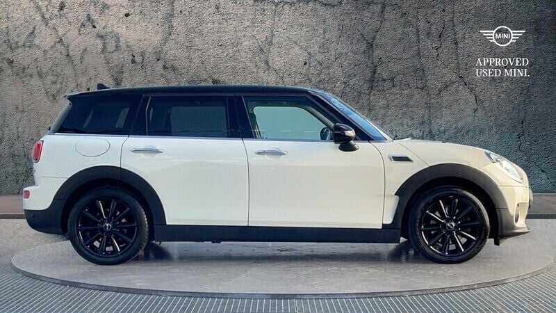 Used Mini Cooper Clubman 136 HP (100 kW) 2019 White Estate