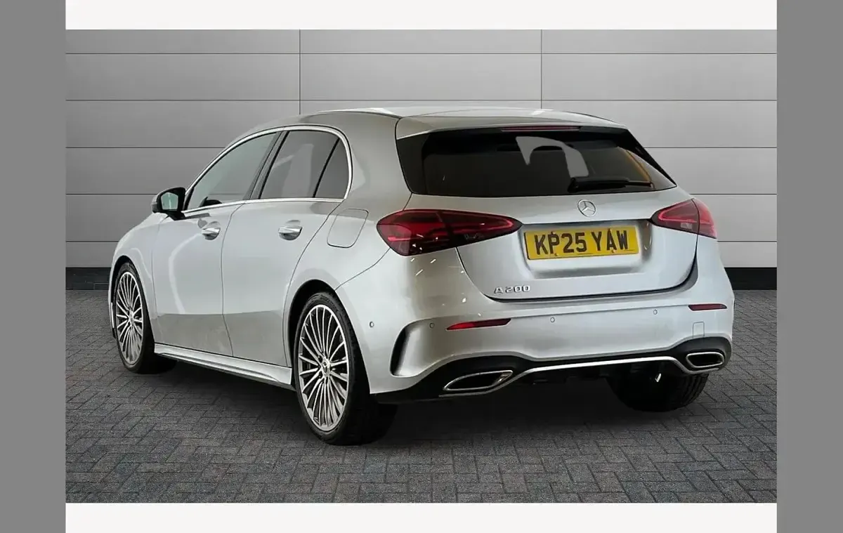 Used Mercedes A200 AMG Line Premium Plus 175 HP (128 kW) 2025 Silver Hatchback