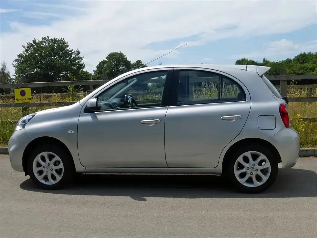 Used Nissan Micra Acenta 2017 Satin silver metallic Hatchback