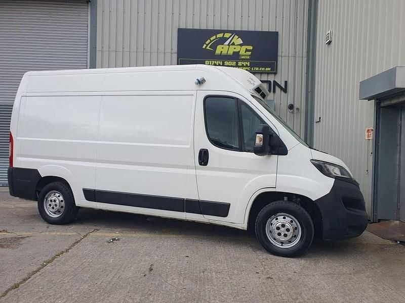 Used Peugeot Boxer 140 HP (102 kW) 2020 White Van