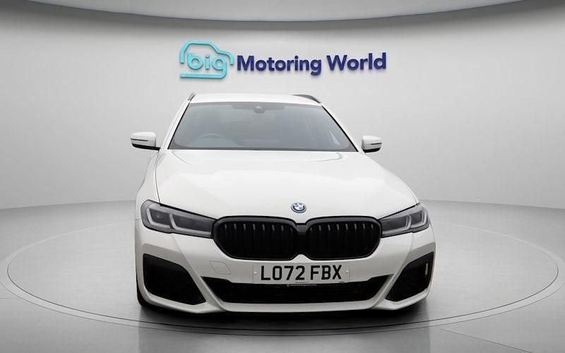 Used BMW 530e M Sport 292 HP (214 kW) 2022 White Estate