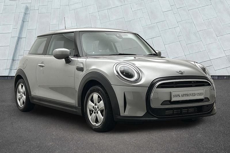 Used Mini Cooper Classic 134 HP (98 kW) 2022 Silver Hatchback