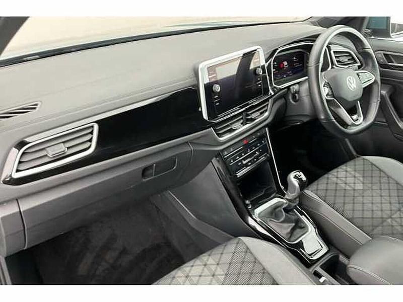 Used VW T-Roc R-line 150 HP (110 kW) 2022 Blue SUV