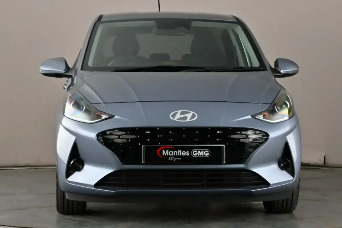 Used Hyundai i10 Premium 83 HP (61 kW) 2026 Blue Hatchback