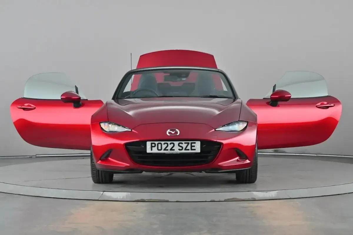 Used Mazda MX5 Inclusive 184 HP (135 kW) 2022 Red Cabriolet