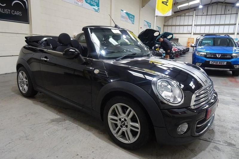 Used 2015 Mini Cooper Hatchback | £11,500 (Good price) - Image 1/1