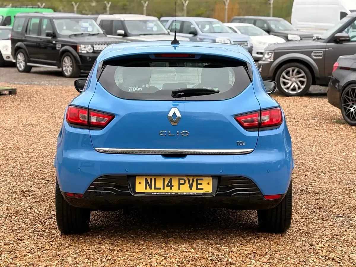 Used Renault Clio IV Dynamique 90 HP (66 kW) 2014 Blue Hatchback