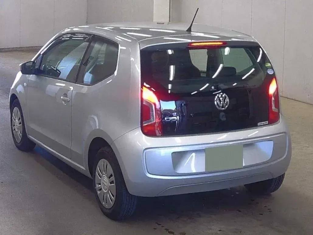 Used VW up! move up! 60 HP (44 kW) 2026 White Hatchback